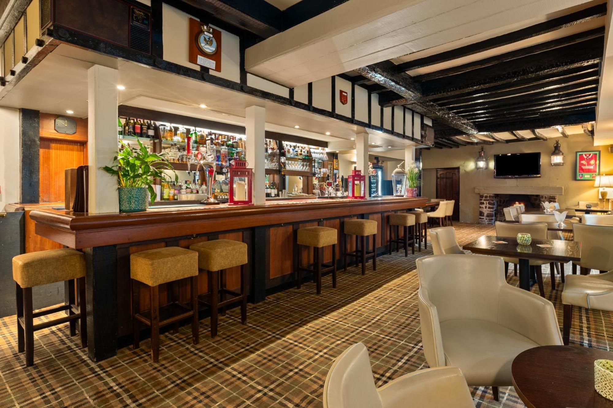 Mariners Hotel Haverfordwest Bagian luar foto