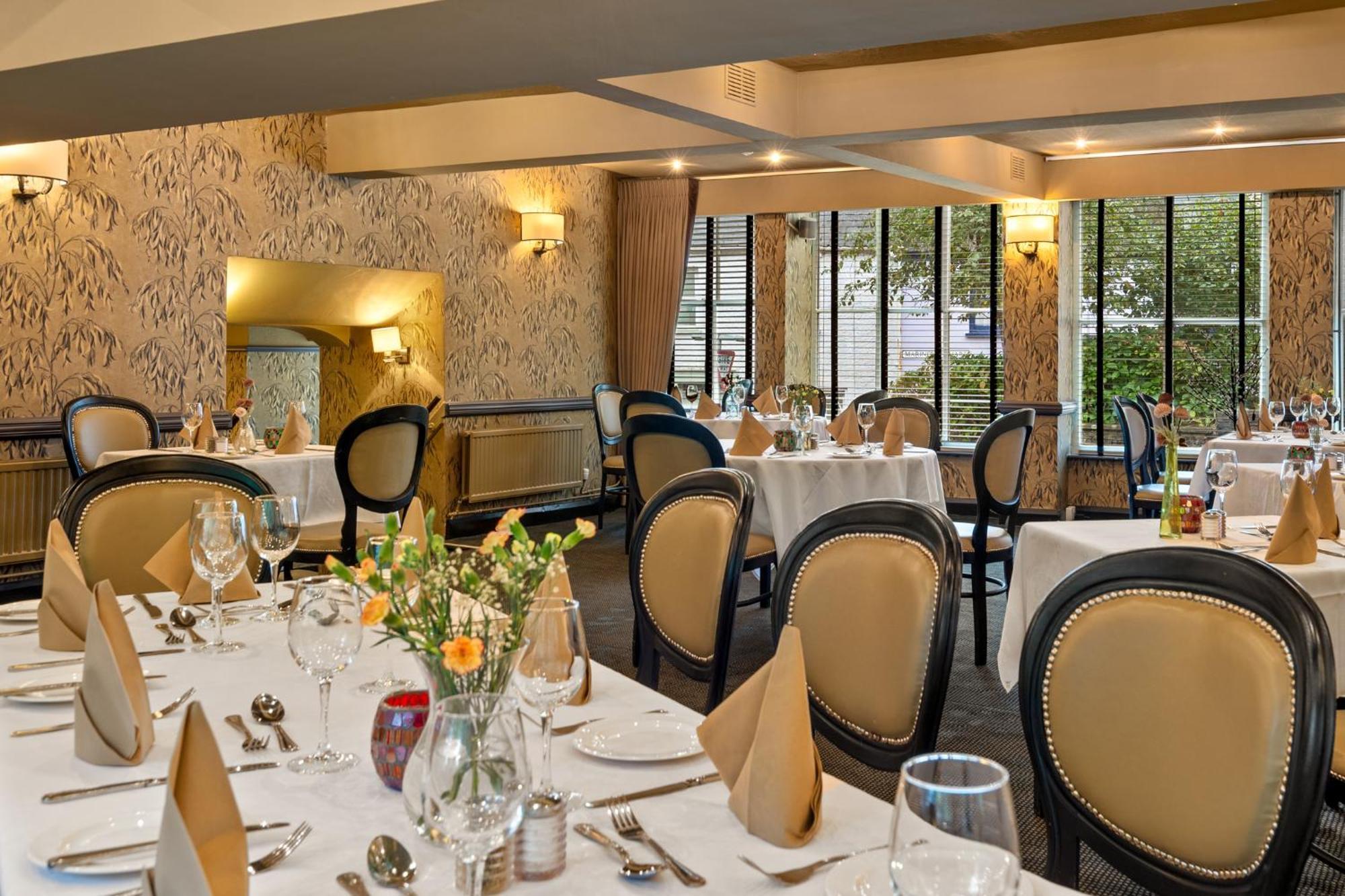 Mariners Hotel Haverfordwest Bagian luar foto